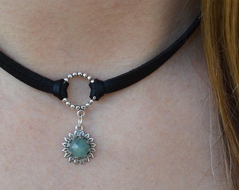 Raw Emerald and Leather Necklace, Black Leather Choker, Select your gemstone, Emerald Flower Necklace,