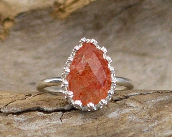 Sunstone ring in Sterling Silver, Faceted pear stone ring, unique sunstone jewelry, gemstone solitaire ring