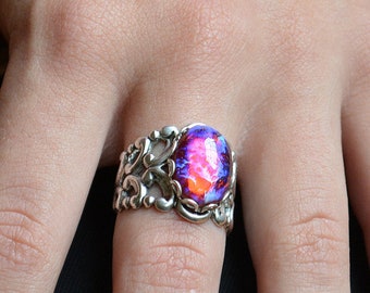 Dragons Breath Ring, Mexican opal ring, Fire opal Ring,  Mexican Fire Opal, Dragons breath rings, goth rings, fantasy rings, color changing