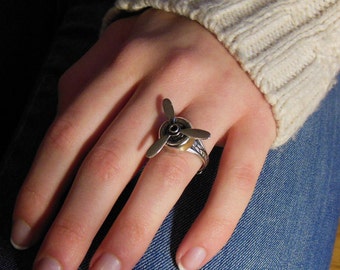 Propeller Ring  Antique Silver  Steampunk Unique Gifts Accessories
