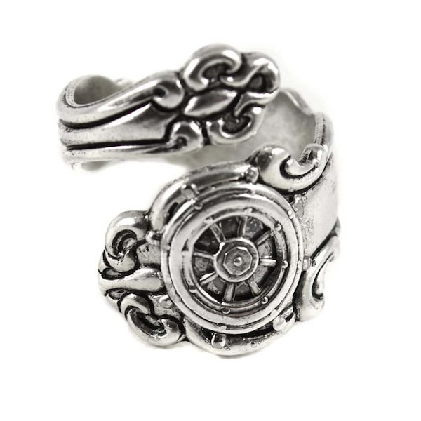 Ships Wheel Spoon Ring, Spoon Rings, Spoon Jewelry, Nautical Spoon Ring, Thumb Ring, Beach Jewelry, Antique silver plated ring