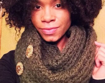 Ribbed Infinity Scarf with Buttons
