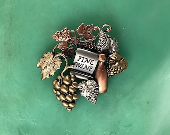 Fine Wine Brooch