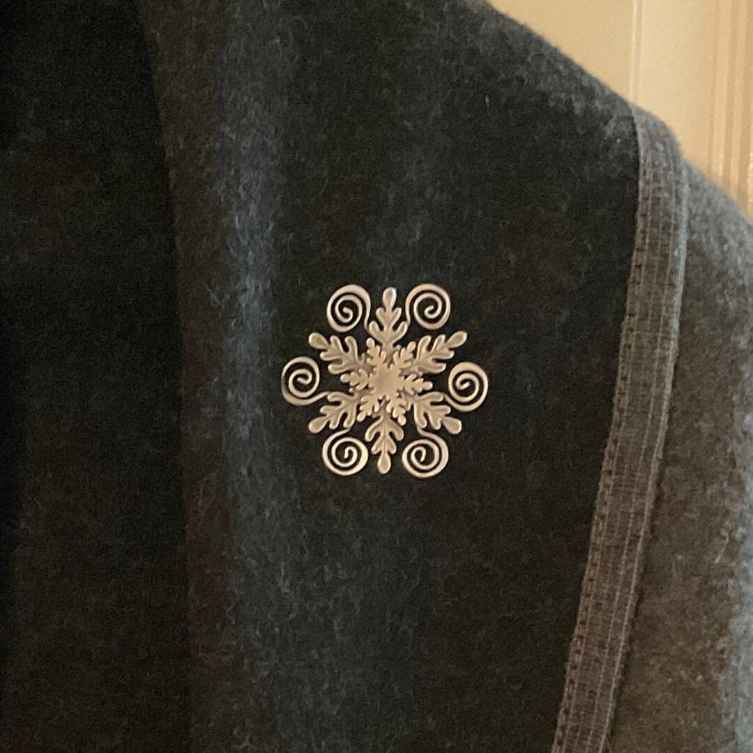 Snowflake Pin- Snowflake Brooch- Snowflake Jewelry- Winter Brooch ...