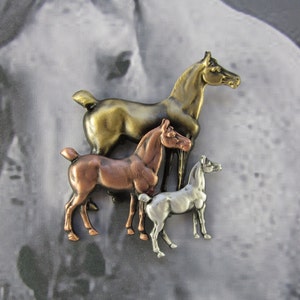 Horses Brooch- Horse Pin- Horse Lovers Gift- Equestrian- Equine Jewelry- mixed metal jewelry