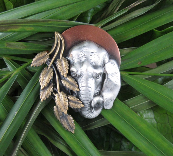 Elephant Brooch- Elephant Jewelry- Elephant Pin- Wild Animals