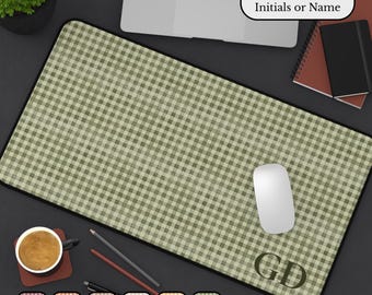 Personalisierte Schreibtischunterlage im Vichy-Karo-Design | Neopren-Bürounterlage mit individuellem Namen | Schreibtischdeko mit Karomuster