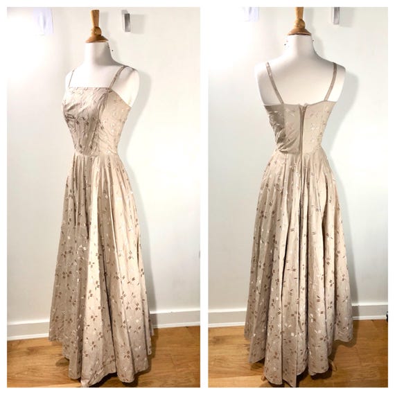 1950s Dress Vintage 1950s Gown Embroidered Dress … - image 2