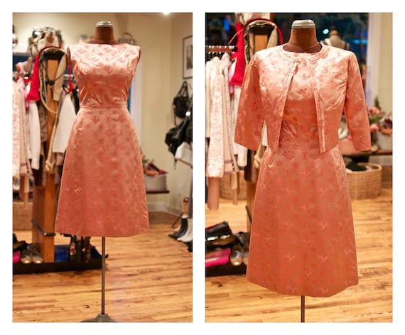 1950s Satin Party Dress Peach Rose Print Dress with Bolero Silk Wiggle Dress Vintage Midi Cocktail Dress Wedding Guest Dress