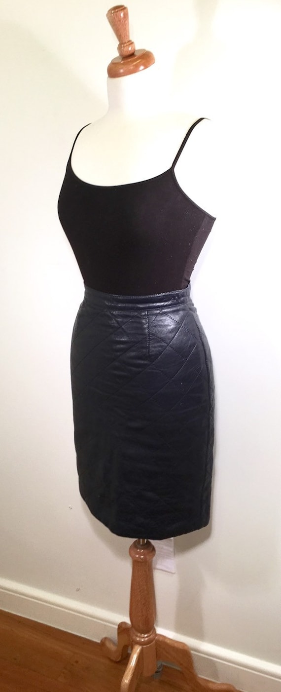 blue leather pencil skirt vintage 1980s purple blue q… Gem