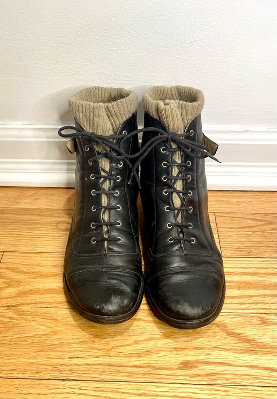 Vintage Women's Brown Leather Lace-up Boots Size 5 Size 6 Ankle Booties 90s Flat Ankle Boots Chelsea Boots Combat Boots