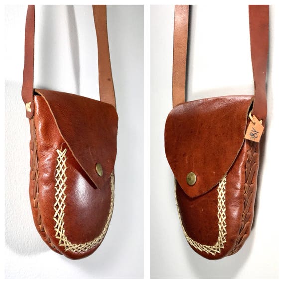 1970s Crossbody Bag / Brown Leather Bag Mini Pouc… - image 4