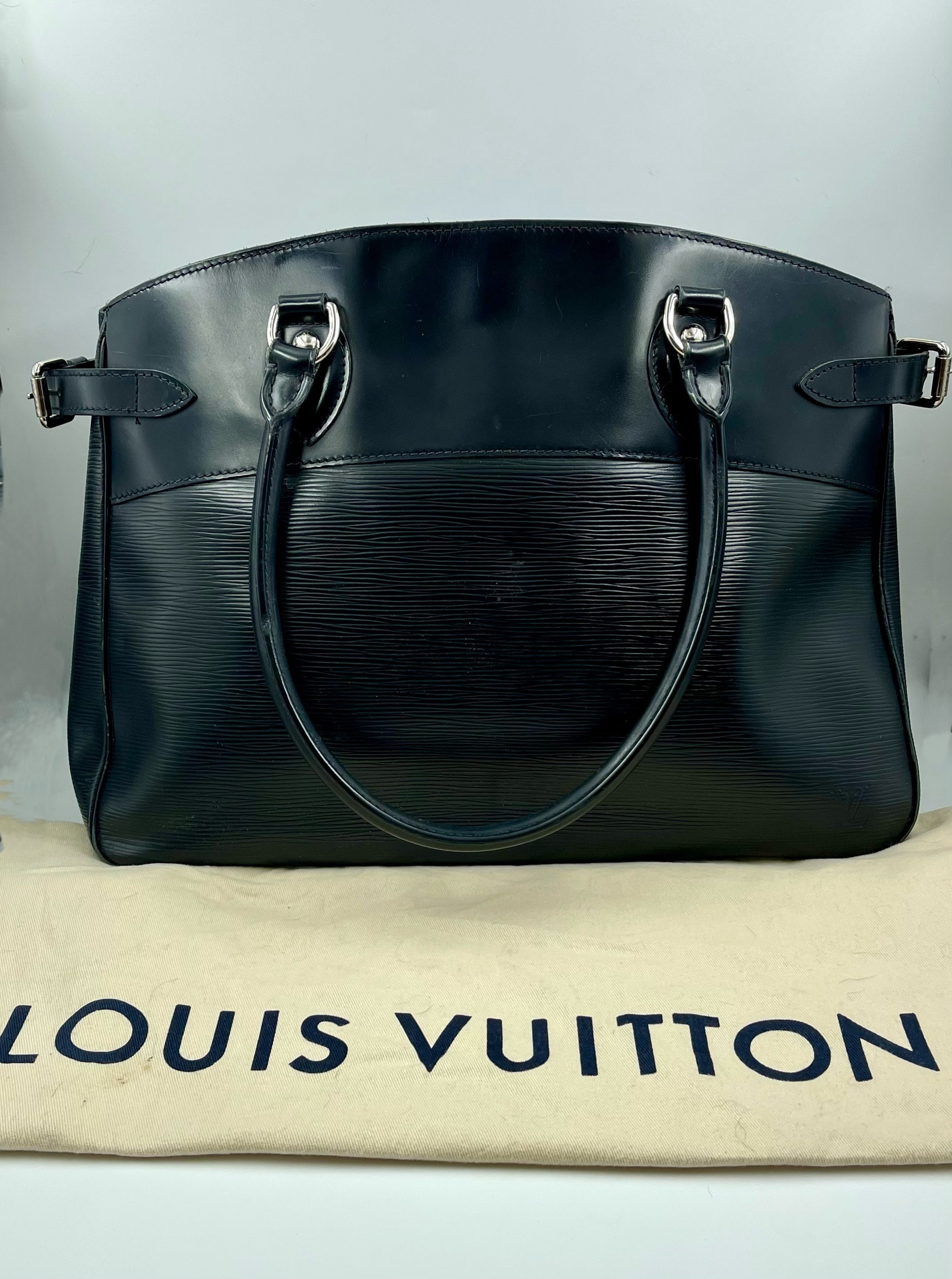 Louis Vuitton Black Epi Leather Passy PM Bag Louis Vuitton