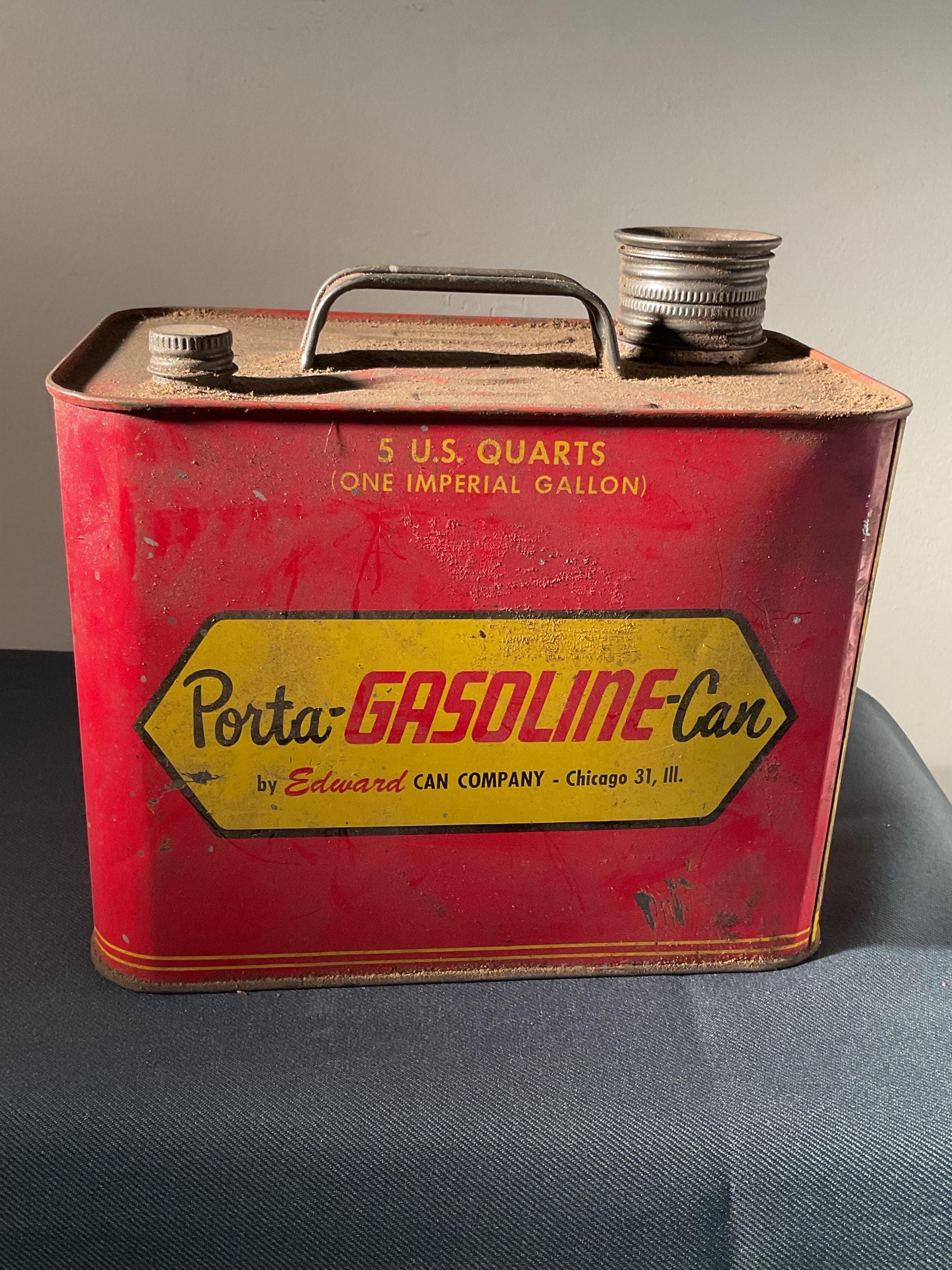イマン ポワージュ 丸缶L Vintage Metal Gasoline Can - Etsy