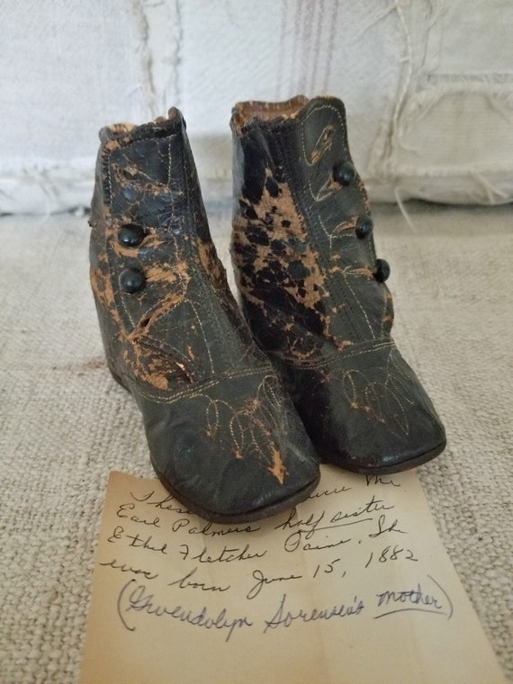 Vintage Child's Leather Shoes / Victorian / 1800's