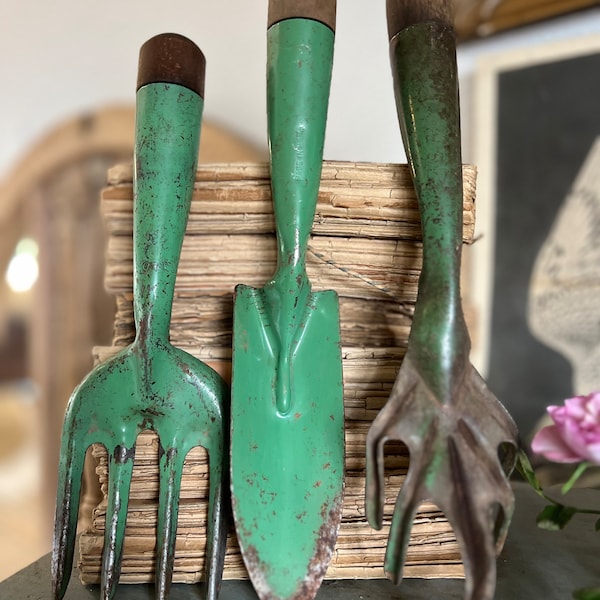 3 Vintage Garden Tools / Green / Yard / Hand / Trowel / Shovel / Claw / Hoe