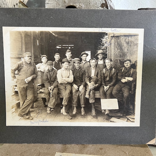Antique Men's Photo / Men / Worker / Steel / Boots / Hats / Coveralls / Picture