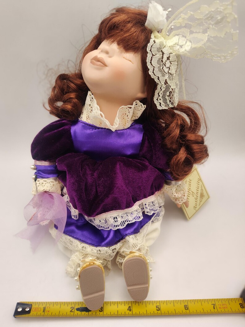 vintage-collector-s-choice-barbara-collins-musical-porcelain-doll-wind