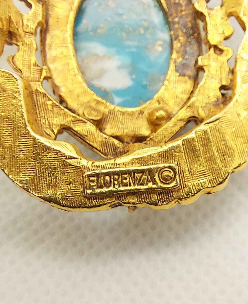 Vintage FLORENZA Faux Turquoise Cabochon Heraldic Goldtone Brooch image 9