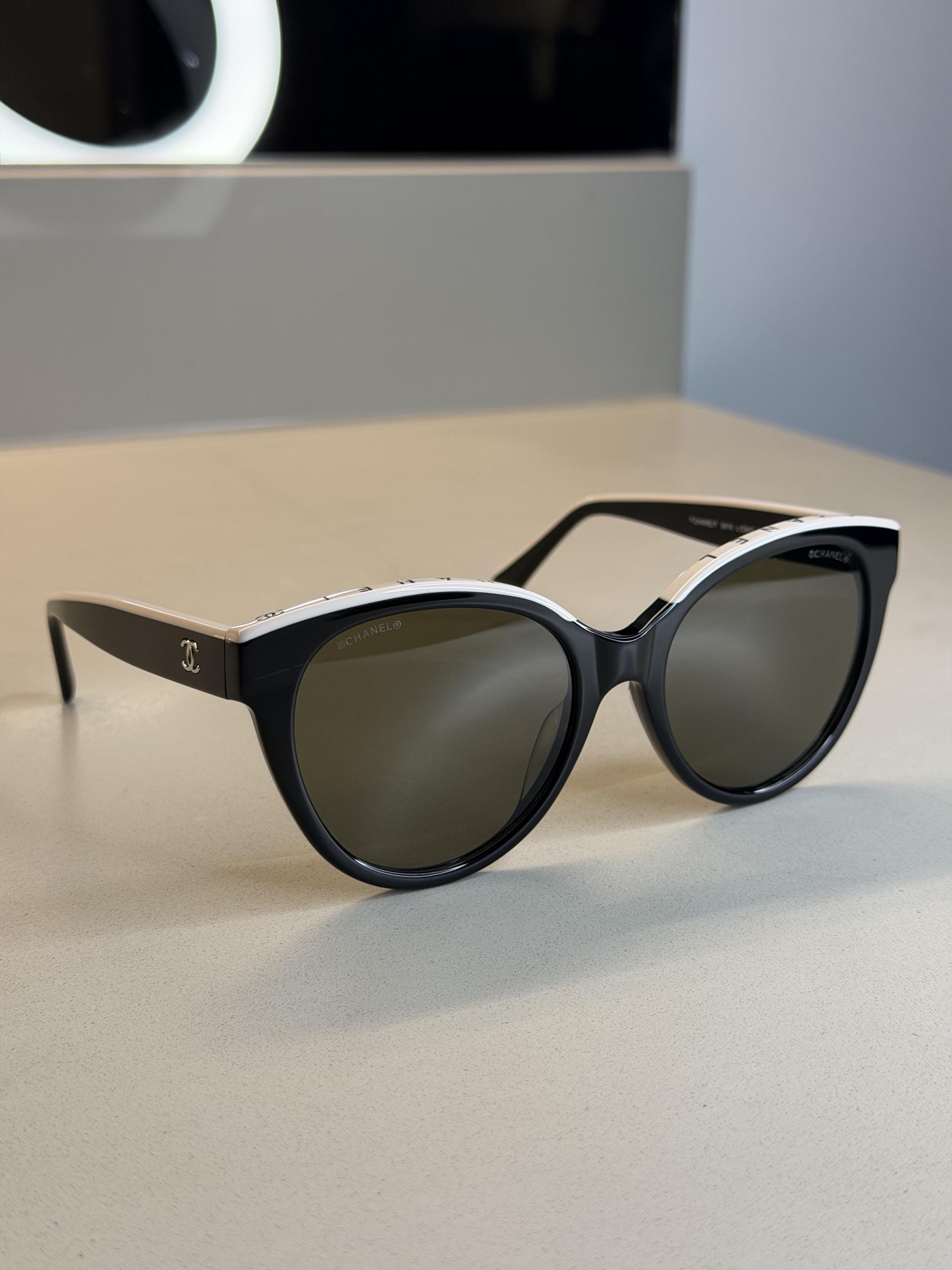 Vintage chanel glasses - Etsy 日本