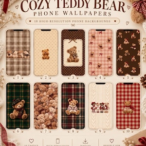 Op de afbeelding: Een digitale collectie van 10 telefoonachtergronden met illustraties van teddyberen. De ontwerpen bevatten patronen zoals ruiten, stippen en kabelbreiwerk, met bruine beren die strikken, sjaals en truien dragen. Tekst leest COZY TEDDY BEAR.