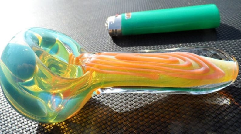 Flower and Spiral Glass Pipe