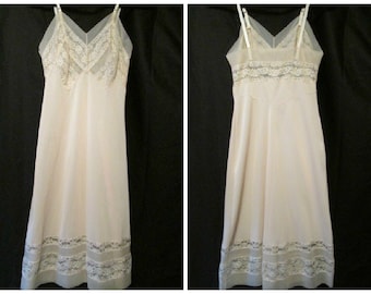 1960s Luxite KAYSER Full Slip nightgown Size 32 nude Nylon Lingerie Pin Up Girl