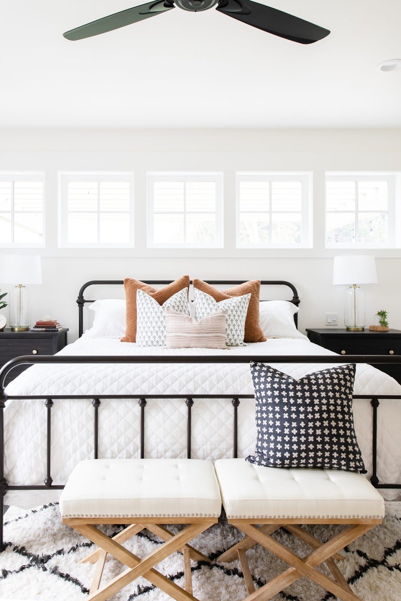LAINEY Navy /& Ivory Pillow Cover \u2022 Neutral Pillow \u2022 Navy and White Pillow \u2022 Indigo Pillow \u2022 Lumbar Pillow \u2022 Navy Pillow \u2022 Navy Throw