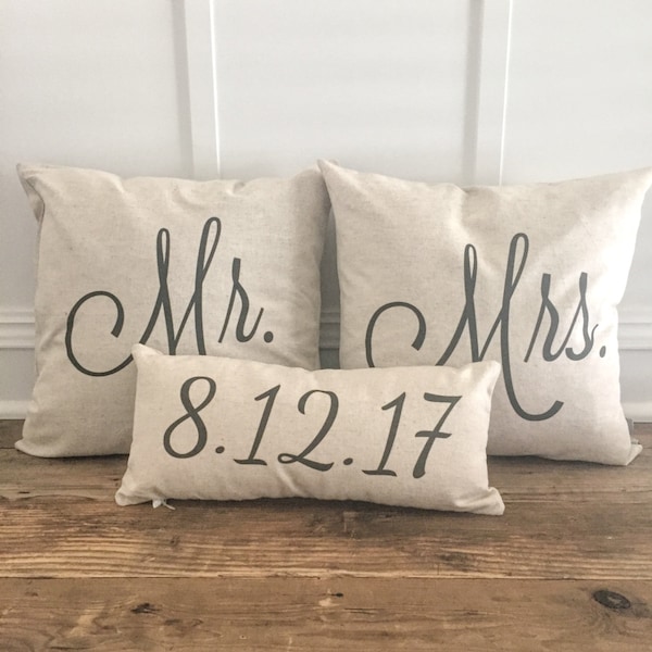 Mr. & Mrs. Linen Pillow Cover Set – Personalized Wedding Date Gift