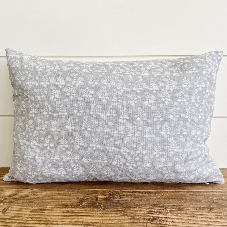 WILLOW Gray & White Floral Pillow Cover Neutral Pillow Etsy