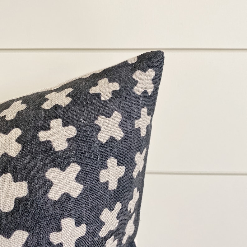 LAINEY Navy /& Ivory Pillow Cover \u2022 Neutral Pillow \u2022 Navy and White Pillow \u2022 Indigo Pillow \u2022 Lumbar Pillow \u2022 Navy Pillow \u2022 Navy Throw