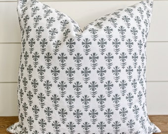 PIPER || Gray & White Floral Pillow Cover • Neutral Pillow • Gray and White Pillow • Gray Floral Pillow • Lumbar Pillow • Gray Pillow • Grey