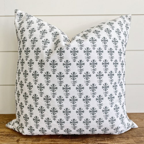 WILLOW Gray & White Floral Pillow Cover Neutral Pillow Etsy