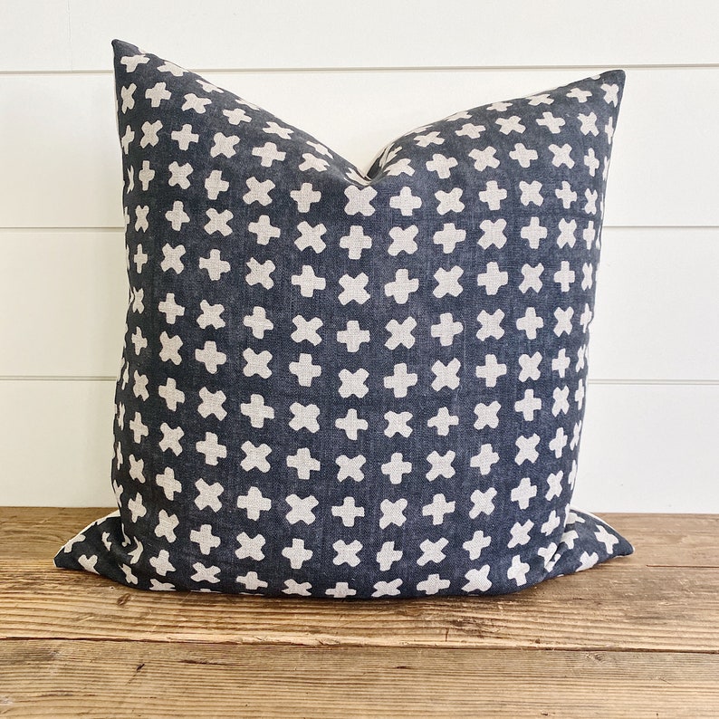 LAINEY Navy /& Ivory Pillow Cover \u2022 Neutral Pillow \u2022 Navy and White Pillow \u2022 Indigo Pillow \u2022 Lumbar Pillow \u2022 Navy Pillow \u2022 Navy Throw