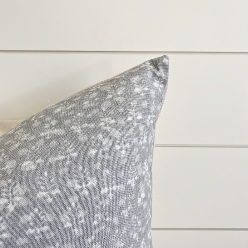 WILLOW Gray & White Floral Pillow Cover Neutral Pillow Etsy