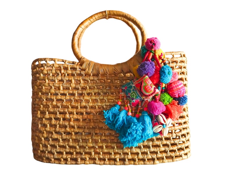 Large Water Hyacinth Beach Basket Handwoven Straw Boho Basket Colorful Bag Decor Charm Weekender Beach Bag Summer Tassel Bag image 2