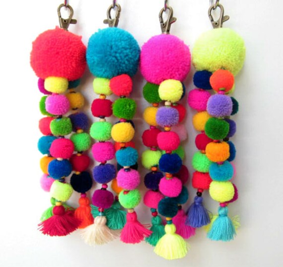 Tutu Pom Pom Llavero Trío De Neón Lana Mini Pompones Bolsa Encanto Arco Iris Pom Cremallera Tire Boho Chic Bolso Encanto Regalo Para Ideas De Regalos
