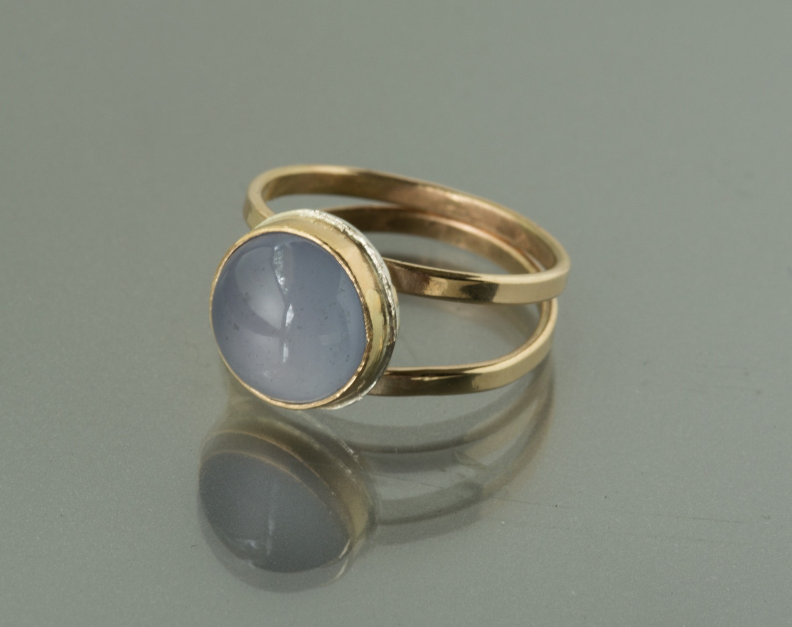 Blue Chalcedony Ring in Solid Gold Lilac Chalcedony Cabochon | Etsy