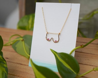 Collar Boobie, hecho a mano, turmalina rosa, oro amarillo de 14 kt, oro rosa laminado o plata de ley, joyería feminista, positividad corporal