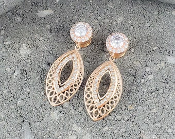 Rose Gold Dangle Gauges Crystal 2g 6mm 0g 8mm Drop Hanging Wedding Gauge Plugs Bride Bridal Pink Elegant Diamond Diamonds Plug Gauged Ears