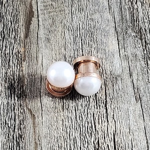 Rose Gold Pearl Plugs for Ears White Ivory 2mm - 16mm gauged Earrings Wedding Gauges Pearls Elegant Bride 6mm 8mm 10mm 12mm 0g 00g 2g 4g 6g