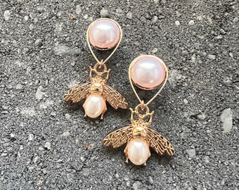 Rose Gold Bee Ivory Pearl Dangle Gauges 2g - 14mm Dangles Hanging Screw back Single Flare Plugs for Ears Save the Bees Ear Hiders KC 0g 00g