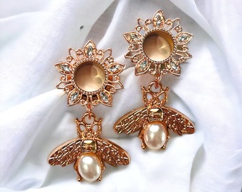 Rose Gold Bee Ivory Pearl Dangle Gauges 2g - 16mm Dangles Hanging Screw back Single Flare Plugs for Ears Save the Bees Ear Hiders KC 0g 00g