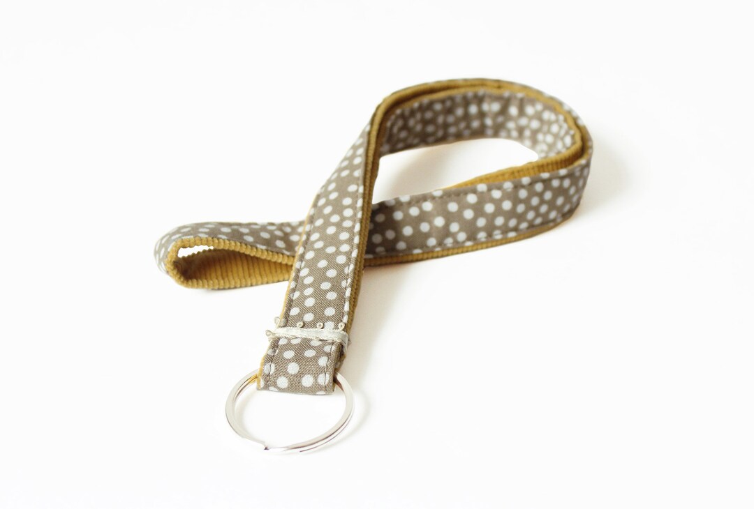 stylected Cordino lungo come portachiavi (giallo – 45 cm) – Nastro con anello per chiavi, documenti, telefono cellulare, fotocamera – Cordino per uomini, donne e bambini