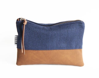 Simple cosmetic bag, stable make-up bag in blue/brown, small gift for women & men