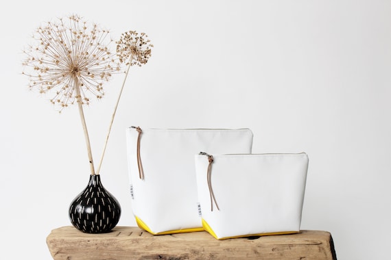 Kleine Kulturtasche, Wet bag aus LKW Plane, Lunchbag für Frauen, Kosmetiktasche wasserabweisend