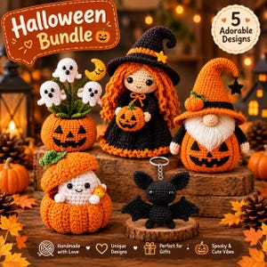 Pode incluir: Um conjunto de crochê para o Halloween com cinco itens: uma abóbora com três fantasmas brancos, uma boneca bruxa de cabelo laranja, um gnomo com chapéu laranja, um fantasma dentro de uma abóbora e um chaveiro de morcego preto.