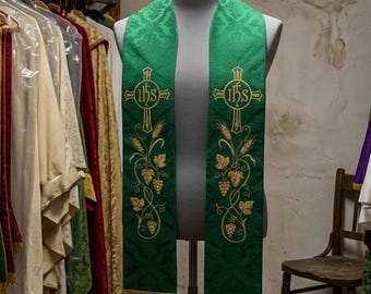 Green IHS Priest Stole, Gold Wheat Grapes Eucharist Embroidery, Damask Catholic Stole, Ordinary Time Communion, Ordination Gift