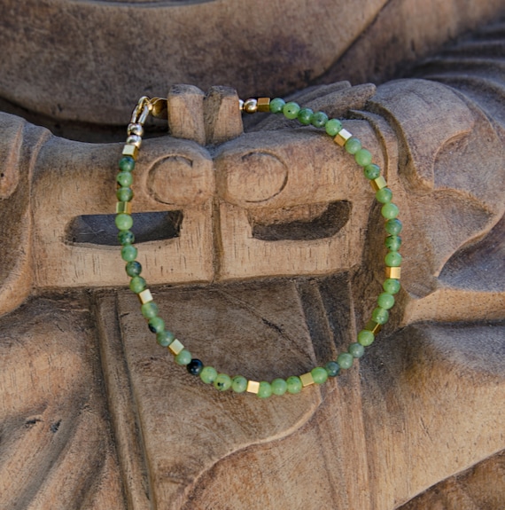 Jade bead 2024 bracelet with gold