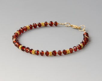 Pulsera de piedra preciosa granate rojo con margaritas vermeil de oro & 14K oro relleno de broche, pulsera de gema de calidad delgada, piedra de nacimiento de enero